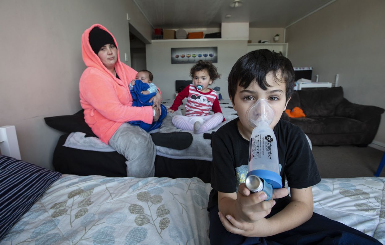 In 2018, April Cohen and her children were sleeping in the lounge due to the damp conditions of their Housing New Zealand flat. This caused Riley, aged 8, to have repeated asthma attacks. Photo: Ross Giblin/Stuff.