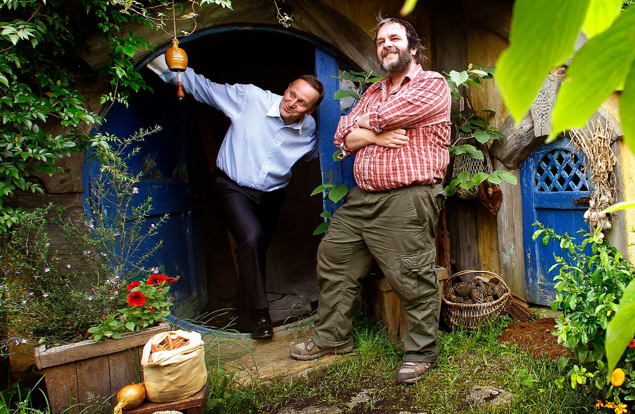 John Key with Peter Jackson in Hobbiton.