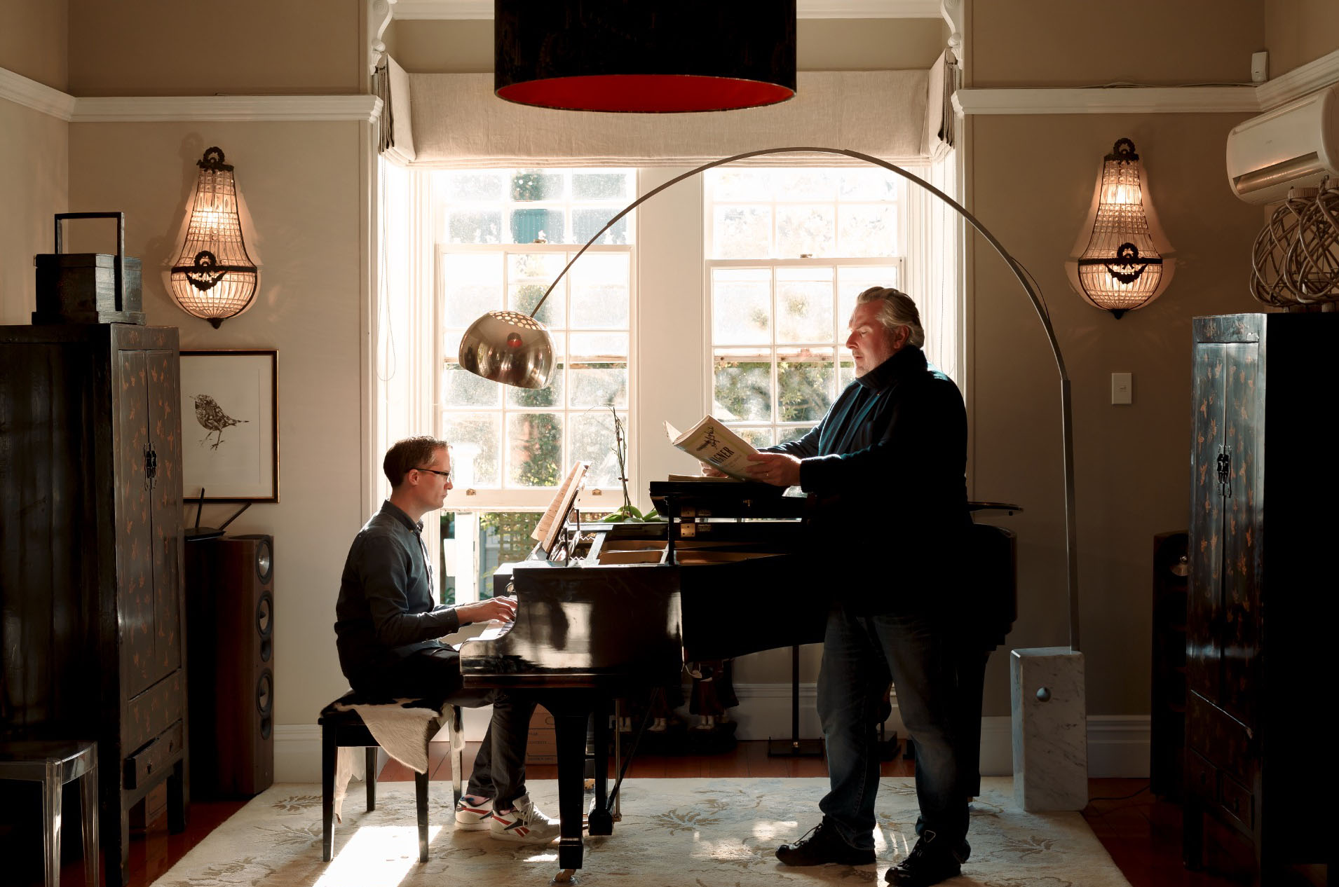 O’Neill and David Kelly rehearsing at home.