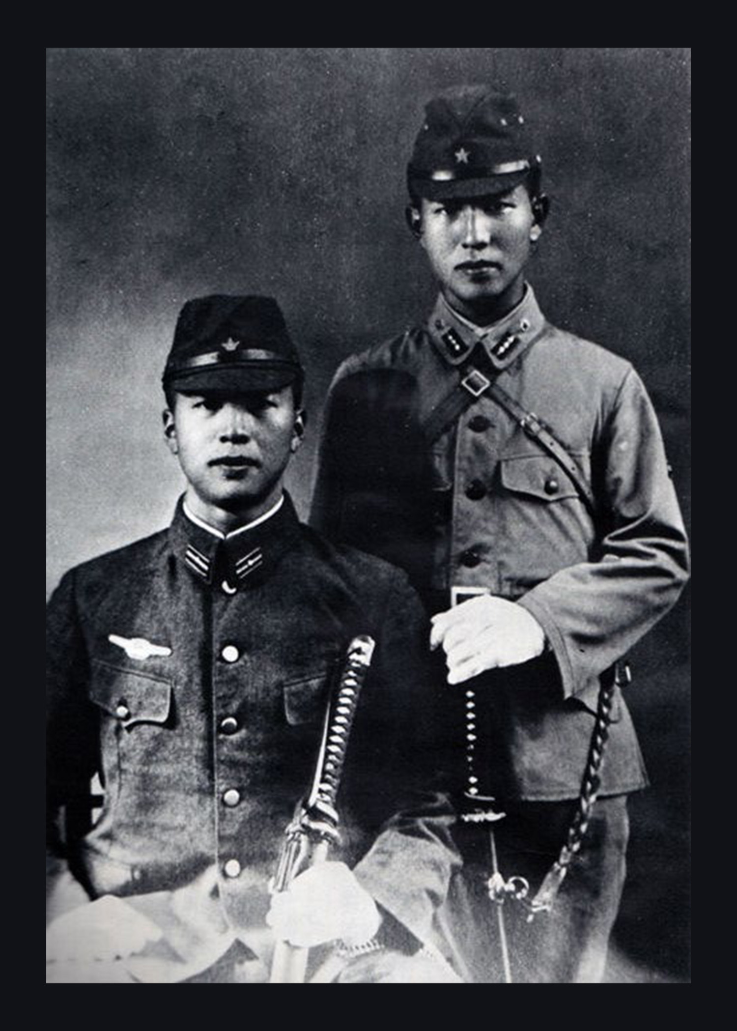 Famous Japanese “straggler” Hiroo Onoda (right) and his younger brother Shigeo Onoda, circa 1944.