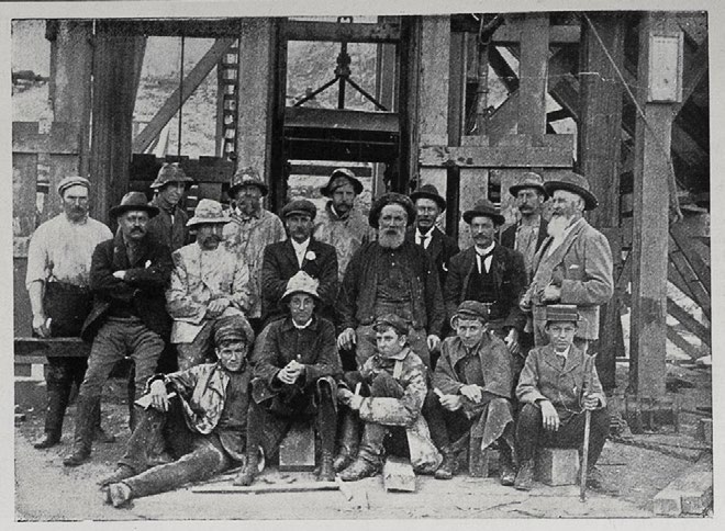Pupils of the school were pictured in the Auckland Weekly News on 12 December 1901 as they prepared to descend the gold mining shaft at Opitonui.